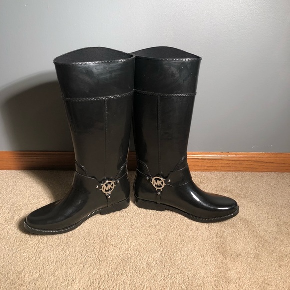 Michael Kors Tall Rain Boots! - Picture 2 of 5